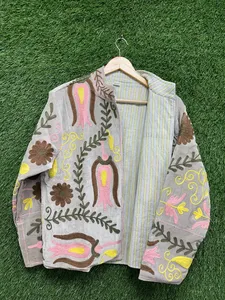 Veste Bohème Suzani en Velours Tissé, Broderie Florale Faite Main, Écologique, Artisanale, Tendance - Product Image 2