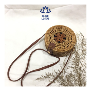 HOT SELLING Vintage Durable Foldable Lightweight Large Capacity Rattan Handbag Woven Summer Beach Bag Women Travel Shopping - Product Image 1