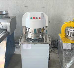 Four à pâte électrique multifonctionnel portable 220V avec protection contre la surchauffe, 1,5 kW, 720x600x1300, neuf, Vietnam, de Minh Tam MCD Bakery - Product Image 4