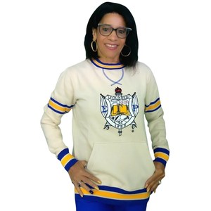 เสื้อสเวตเชิ้ต Sigma Gamma Rho Chenille Crest สำหรับผู้หญิง สีน้ำเงินกลาง สีเหลืองลายทาง มีกระเป๋า คอกลม เสื้อพูลโอเวอร์สำหรับชมรมนักศึกษา - Product Image 6