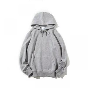 Hoodie surdimensionné en coton 100% léger de qualité supérieure avec fonction anti-boulochage, confortable et idéal pour les longues balades hivernales - Product Image 3