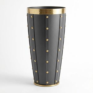 Vase de sol cylindrique en aluminium fait main de 26 cm, graphite et laiton, six rivets, design industriel, WB Inc, pour la décoration intérieure - Product Image 1