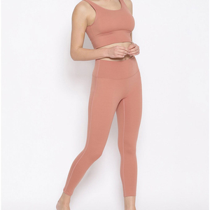 Latest Style Low MOQ Women Yoga Set Factory Direct Sale Women Yoga Set High Quality Yoga Set with Oem Service New Design - Product Image 3