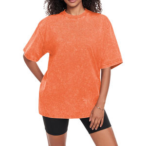 Camisetas Oversize Suaves para Mujer Finch Garment, Ropa de Algodón Personalizada, Camiseta Ajustada para Mujer, Camiseta con Efecto Desgastado y Lavado Ácido - Product Image 3