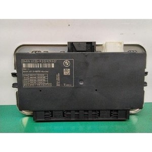 โมดูลช่องวางเท้ารถยนต์ BMW ซีรีส์ 5 รุ่น F07, F10, F10H, F11 LCI ปี 2013-2017 ของแท้ OEM หมายเลขอะไหล่ 9313929 - Product Image 1