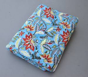 ผ้าพิมพ์ลายดอกไม้สไตล์อินเดีย 100% ผ้าฝ้ายเนื้อนุ่มบริสุทธิ์ สำหรับเสื้อผ้า-ชุดเดรส ผ้าม่าน ชุดนอน ผ้าคลุมเตียง และอื่นๆ อีกมากมาย - Product Image 5