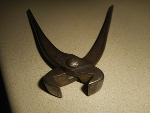 Superior Sale Hand Crafted Surgical Products Veterinary Instruments Best Quality Short Handle Design Hoof Nail <b>Pullers</b> - Product Image 6