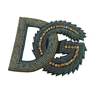 Badge de luxe DG en lettres brodées – Patch logo brodé main en fil doré Zari avec perles pour vêtements et accessoires - Product Image 1
