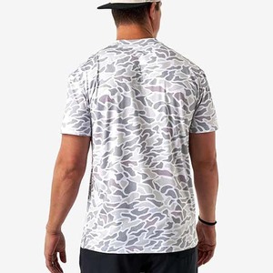 เสื้อยืดแขนสั้นผู้ชายลายพราง แห้งเร็ว คอกลม ทรงปกติ สวมใส่สบาย ผลิตจากผ้าโพลีเอสเตอร์ถัก - Product Image 2