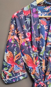 Robe Kimono 100% Coton Imprimé Floral Col V Manches Longues Coupe Ample Tenue d'été Décontractée Peignoir Kimono Femme Robe de Nuit - Product Image 4