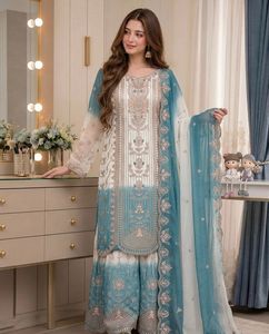 Ensemble prêt-à-porter pour soirée, haut en georgette bicolore avec broderie, pantalon palazzo et dupatta. - Product Image 1