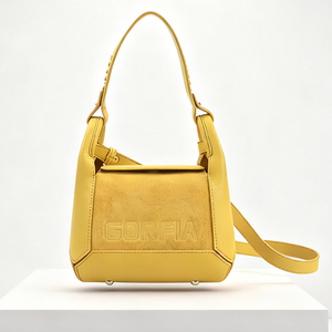 Sac à main décontracté pour femme en suède jaune avec logo embossé, imperméable, idéal pour un usage quotidien - Vente en gros - Product Image 4