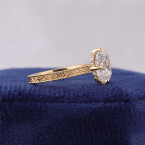 Bague de fiançailles en diamant taille coussin, or blanc, sertissage à griffes, style classique, pour femme - Product Image 6