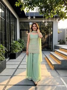 Conjunto de Salwar Kameez Bordado en Verde Menta, Chaniya Sharara, Traje Pakistaní para Eid con Dupatta - Product Image 3