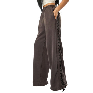 กางเกงวอร์มทรงขาบานพิมพ์ลายโลโก้คุณภาพสูงสั่งทำพิเศษ ระบายอากาศได้ดี ตกแต่งด้วยผ้าปะต่อ สำหรับผู้หญิง - Product Image 2