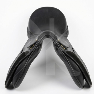 Silla de doma de cuero genuino de la mejor calidad con estructura de madera, cómoda y duradera. Productos de equitación inglesa de la India. - Product Image 4