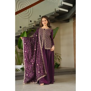 Salwar Kameez de Seda para Fiesta, Conjunto Bordado de Top, Pantalón y Dupatta - Product Image 5