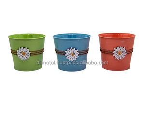 Macetas de cubo de metal personalizables con diseño de flores de cuerda colores marrones surtidos para decoración de jardín bandeja de maceta funcional - Product Image 1