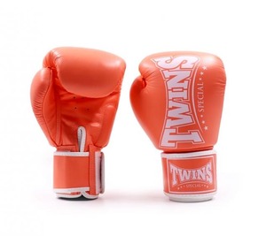 Guantes de Boxeo Profesionales TWINS para Entrenamiento y Sparring, Impermeables, Transpirables, de Cuero Vacuno Original con Cierre UV - Product Image 5