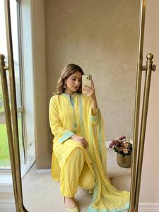 Ensemble indien pakistanais brodé jaune, coupe ample, en soie crêpe naturelle, séchage rapide, Kurta Palazzo, tenue traditionnelle, vêtements d'été pour - Product Image 4
