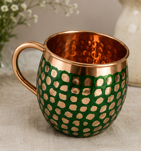Mug en cuivre martelé vert artisanal, vaisselle métallique élégante, tasse en cuivre artisanale, mug à café décoratif, gobelet en cuivre rustique - Product Image 1