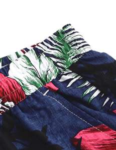 Pantalones cortos para hombre con estampado floral, cintura elástica con cordón, estilo tropical, casual, para vacaciones, coloridos, ligeros, para la playa en verano. - Product Image 3