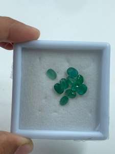 Esmeralda Zambiana Verde Natural de la Mejor Calidad, Corte Ovalado, 4.15 Quilates, 4x6MM, Colgante al por Mayor - Product Image 5