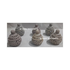 Pierre à Savon Naturelle avec Sculpture en Pierre Finement Polie, Design Unique, Artisanat pour la Décoration et la Revente, Meilleur Produit - Product Image 3