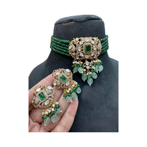 ชุดเครื่องประดับทองชุบแบบโพลกี คุนดัน ประกอบด้วยสร้อยคอและต่างหู ดีไซน์ทันสมัย เหมาะสำหรับงานแต่งงาน งานครบรอบ และงานเฉลิมฉลองต่างๆ - Product Image 1