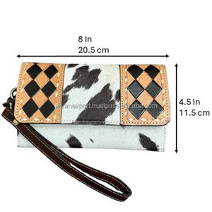 Nouveau Stock prêt OEM Service élégant usiné à la main en cuir à carreaux pochette de bracelet prix de gros Designer Long portefeuille pour les femmes - Product Image 2