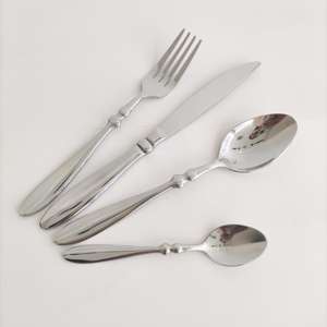 Ensemble de couverts en acier inoxydable au look luxueux |   Couverts polis pour hôtels, mariages et restaurants haut de gamme - Product Image 1