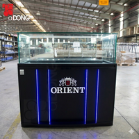 Vitrine d'exposition de montres en métal robuste avec éclairage LED, miroir au dos et étanche |   Recyclable |   Service OEM disponible