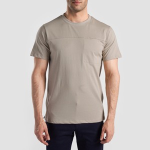 Fabricant de T-shirts décontractés à coupe régulière, en coton léger, production en gros - Product Image 3