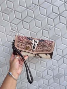 Cartera de mano de cuero con grabado artesanal 2026 de diseñador de moda, elegante, de piel con pelo, para uso diario, estilo occidental, para mujer - Product Image 5