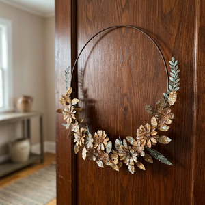 Corona Floral Rústica de Metal, Flores con Pátina de Cobre Vintage, Decoración Elegante y Minimalista para Puerta Principal de Otoño, Adorno Festivo para Colgar en la Pared - Product Image 3