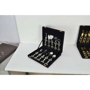 Caja de regalo premium, juego de cubiertos y cuchillos para queso hechos a mano en oro, 10 piezas, aptos para contacto con alimentos, juego de cubiertos de alta calidad estilo herradura. - Product Image 5