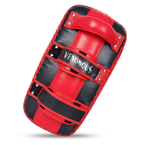 Protège-mains incurvés en cuir personnalisés pour Muay Thai, protège-bras d'entraînement MMA et boxe, protège-mains de kickboxing sur mesure - Product Image 2