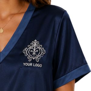 Conjunto de Pijama de Satén Azul Marino para Mujer, Cuello en V, Manga Corta, Top y Pantalones Cortos, Ropa de Dormir Suave, Ropa de Casa, Personalizable OEM - Product Image 6