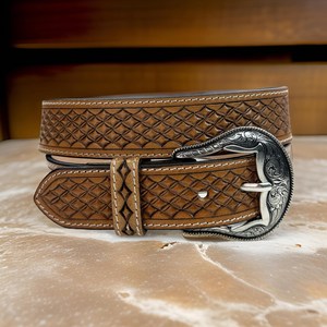 Cinturón de Cuero Estilo Western con Grabado Artesanal de Hojas de Vaquero y Hebilla de Aleación (Latón/Acero Inoxidable/Aleación) - Product Image 2