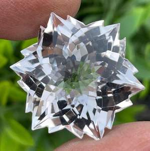 <b>Natural</b> <b>Crystal</b> Snowflake Star Cut Gemstone for Jewelry Making India - Product Image 5