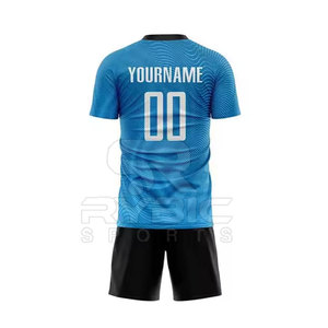 Tenue de football en sublimation pour la vente en gros, fabriquée en tissu polyester durable avec technologie de séchage rapide, adaptée aux matchs de compétition - Product Image 2