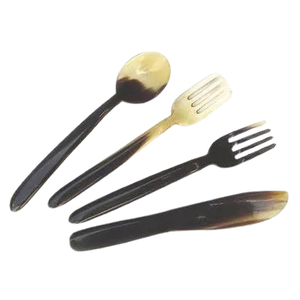 Cubertería de cuerno de búfalo natural de la mejor calidad para cocina y hotel con forma y diseño personalizados con pulido natural. - Product Image 1
