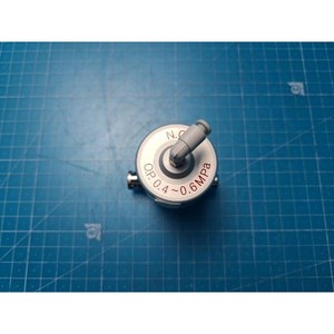 Conjunto de Sensor de Alta Pureza TKF S4PDVN-VM-C-B-P S957302513097, Usado como Pieza de Repuesto para Equipos Semiconductores Legacy - Product Image 2