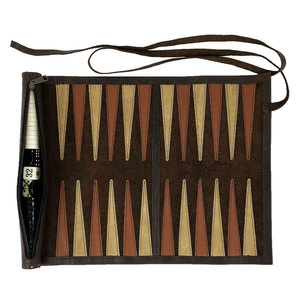 MAKUM INTERNATIONAL Juego de Backgammon Enrollable Unisex de Cuero de Ante Marrón Ecológico con Fichas, Dados y Cubo de Dobleación - Product Image 2