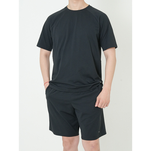 Maglietta da uomo a maniche corte Sorona Raglan in nero disponibile nelle taglie M/L/XL - Product Image 1