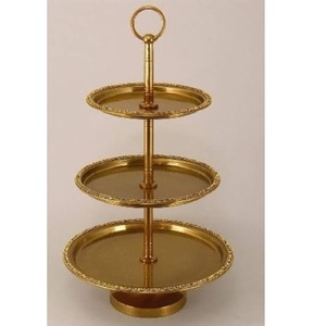 Soporte para Pastel Dorado de Metal de Diseño Moderno para Servir en el Hogar, Hotel o Restaurante, Decorativo y Elegante para Cumpleaños - Product Image 4