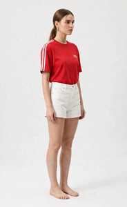 ONETEN APPAREL Camiseta deportiva roja de manga corta con cuello redondo y estampado de letras para mujer - Product Image 2