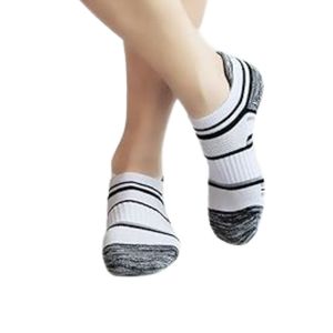 Calcetines Deportivos Clásicos Blancos con Rayas Negras, Calcetines de Alto Rendimiento para Correr, con Talón Acolchado, para Entrenamiento en el Gimnasio - Product Image 3