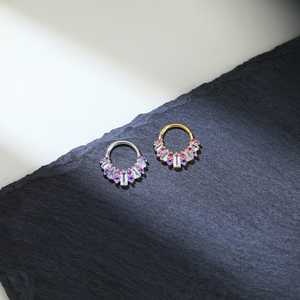 Anneau de piercing pour le nez Daith Clicker en argent sterling 925 plaqué or 14 carats avec topaze blanche, améthyste et grenat rhodolite - Product Image 5