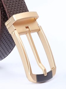 Ceinture Homme Personnalisée de Haute Qualité, Cuir Véritable OEM de Luxe, Logo Personnalisé, Style Tendance, Boucle Ardillon de Bonne Qualité, Vente en Gros 2026 - Product Image 3